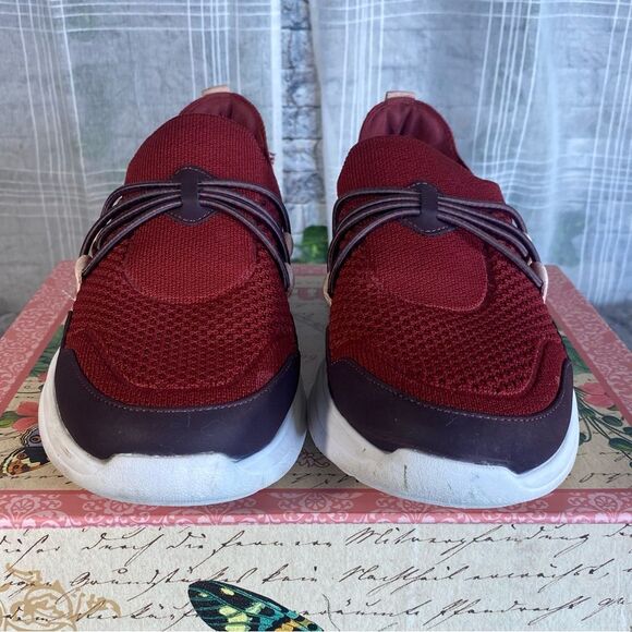 Clarks Cloudsteppers Burgundy Slip Ons Womens Size 8.5 Cushioned Lightweight - Picture 4 of 8